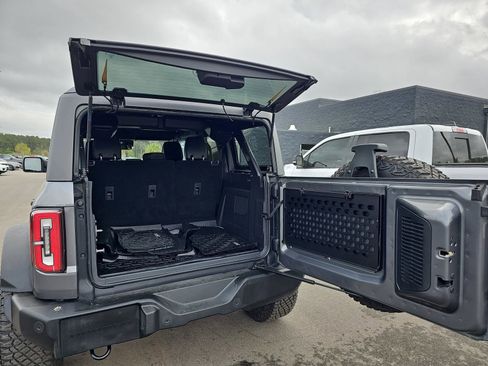 Used 2023 Ford Bronco Wildtrak image 14