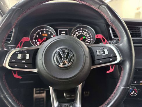 Used 2016 Volkswagen GTI Autobahn FWD image 17