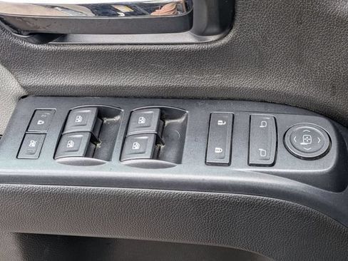 Used 2018 Chevrolet Silverado 1500 W/T w/ Black Out Edition AWD/4WD image 15