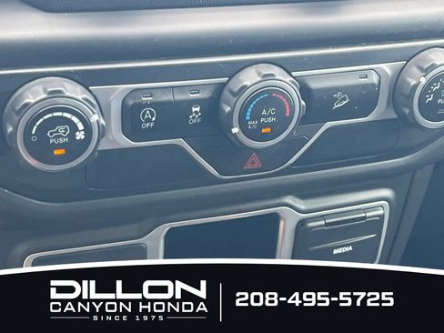 Used 2018 Jeep Wrangler Unlimited Sport AWD/4WD image 23