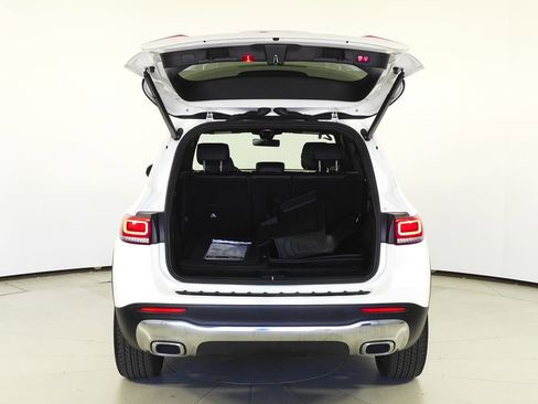 Used 2021 Mercedes-Benz GLB 250 image 10