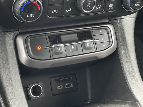 Used 2023 GMC Acadia AT4 w/ Technology Package AWD/4WD image 24
