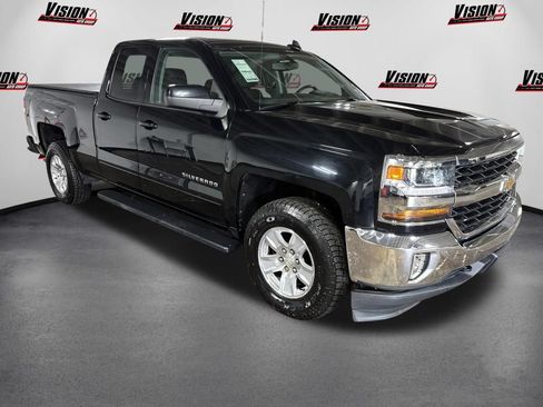 Used 2017 Chevrolet Silverado 1500 LT w/ All Star Edition AWD/4WD image 3
