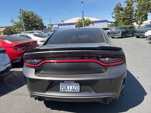 Used 2022 Dodge Charger R/T w/ Blacktop Package RWD image 5