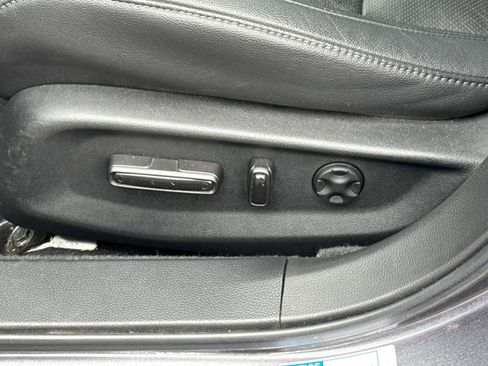 Used 2020 Honda Accord Touring image 29