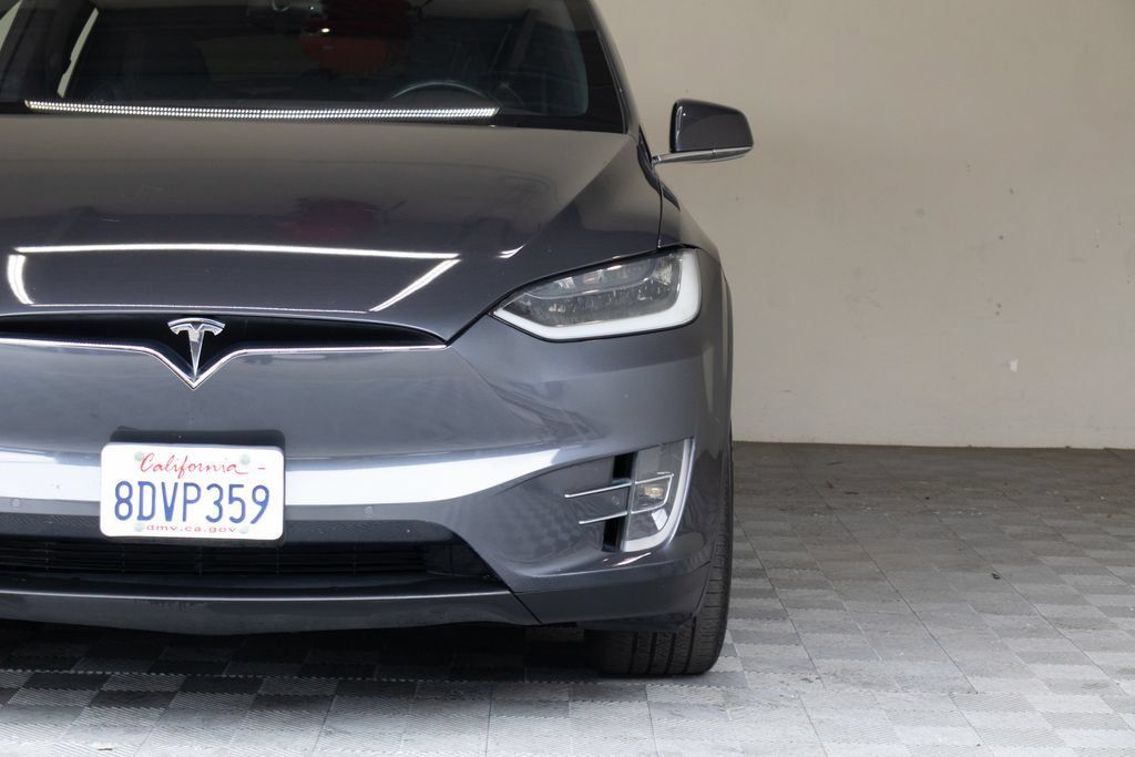 Used 2018 Tesla Model X 100D AWD/4WD image 5