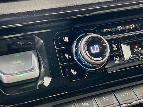 Used 2024 GMC Sierra 1500 AT4 w/ Technology Package image 21