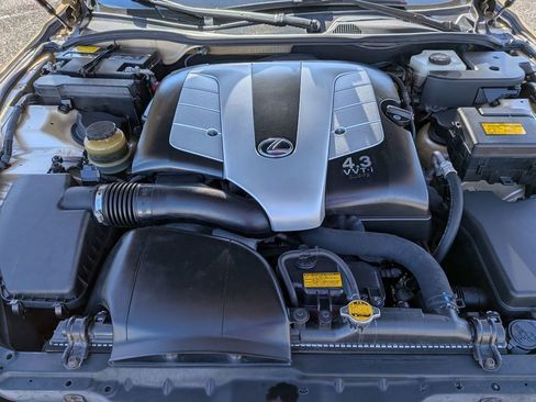 Used 2006 Lexus SC 430 Convertible w/ Preferred Accessory Pkg image 11