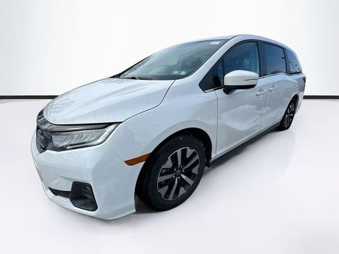 Certified 2025 Honda Odyssey EX-L image 3