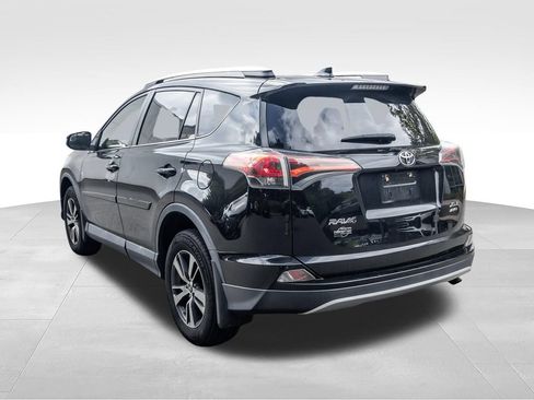 Used 2016 Toyota RAV4 XLE AWD/4WD image 10