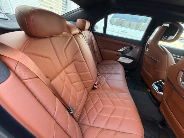 Used 2026 BMW 740i xDrive AWD/4WD image 22