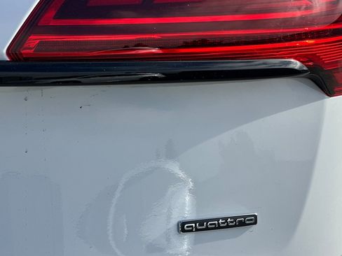 Used 2022 Audi Q5 e Prestige w/ Prestige Package image 37