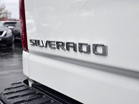 Used 2024 Chevrolet Silverado 3500 LT w/ Convenience Package image 15