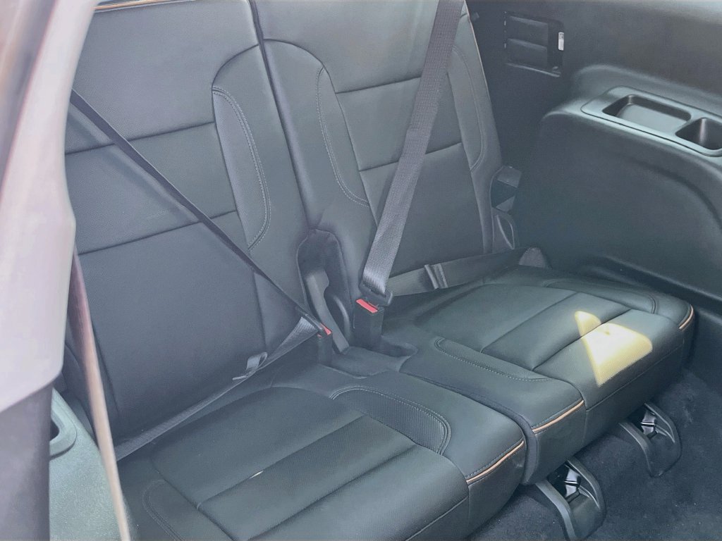 Used 2023 GMC Acadia AT4 w/ Technology Package AWD/4WD image 28