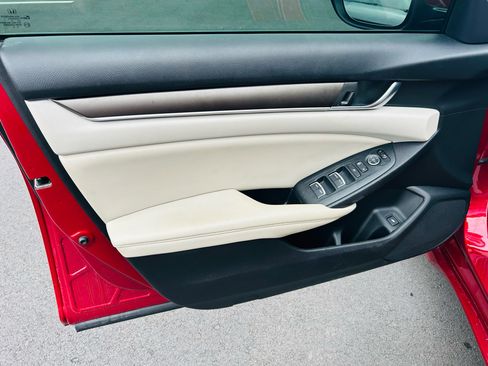 Used 2019 Honda Accord LX image 15