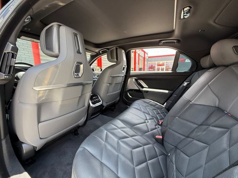 Used 2023 BMW 740i RWD image 35