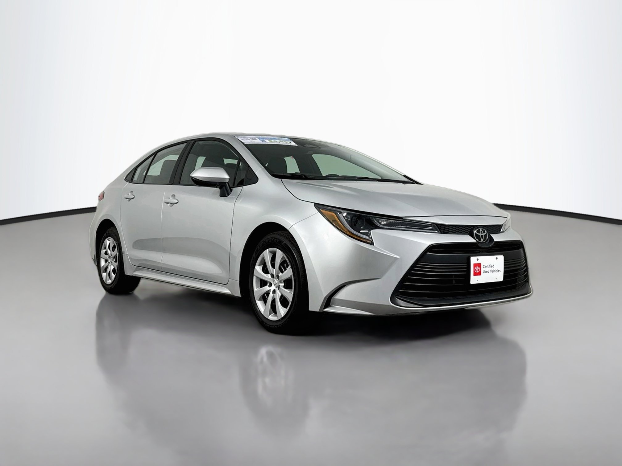 Certified 2026 Toyota Corolla LE FWD image 1
