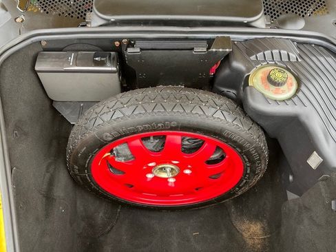 Used 2001 Porsche Boxster image 38