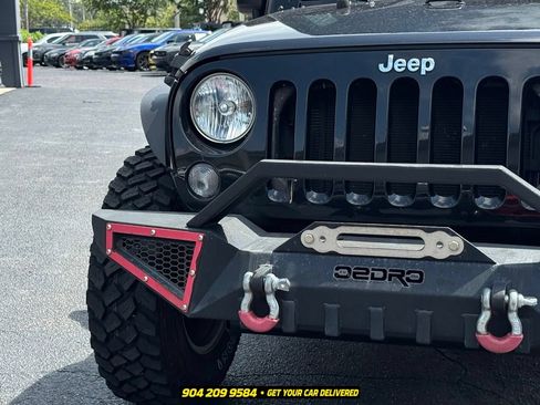 Used 2017 Jeep Wrangler Unlimited Sport w/ Quick Order Package 23S AWD/4WD image 12
