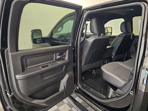 New 2026 RAM 3500 Tradesman AWD/4WD image 23