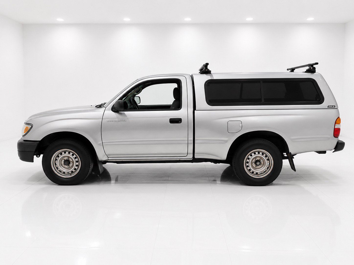 Used 2004 Toyota Tacoma 2WD Regular Cab image 3