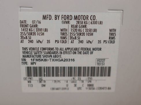 Used 2017 Ford Explorer Platinum image 46