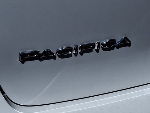 New 2027 Chrysler Pacifica Select w/ Family Tech Group FWD image 5