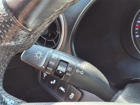 Used 2021 Kia Forte GT-Line w/ GT-Line Premium Package image 16