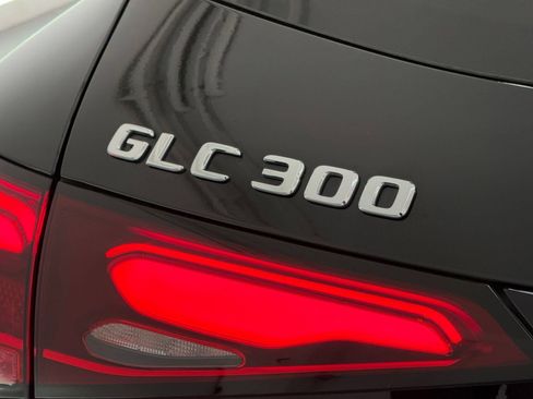 Certified 2023 Mercedes-Benz GLC 300 4MATIC image 25