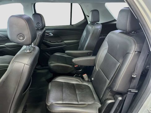 Used 2021 Chevrolet Traverse Premier w/ Redline Edition AWD/4WD image 26