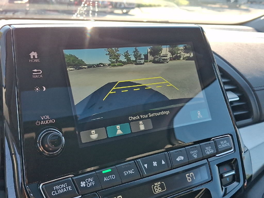 Used 2023 Honda Odyssey EX-L image 3