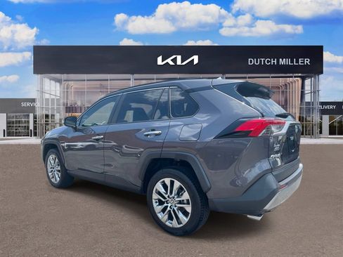 Used 2023 Toyota RAV4 Limited FWD image 4