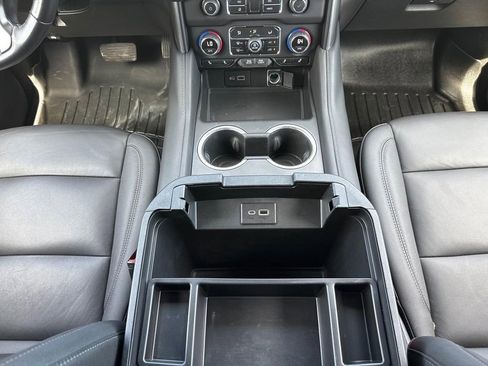 Used 2022 Chevrolet Tahoe LT AWD/4WD image 16
