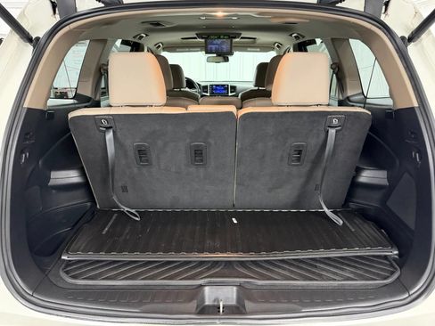 Used 2016 Honda Pilot Touring image 28