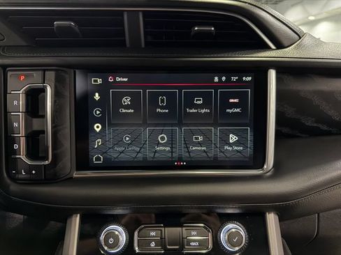 Used 2023 GMC Yukon XL Denali AWD/4WD image 21