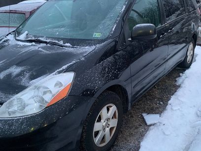 Used 2009 Toyota Sienna LE