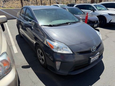 Used 2015 Toyota Prius Three FWD image 3