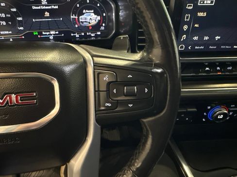 Used 2023 GMC Sierra 1500 SLT AWD/4WD image 31