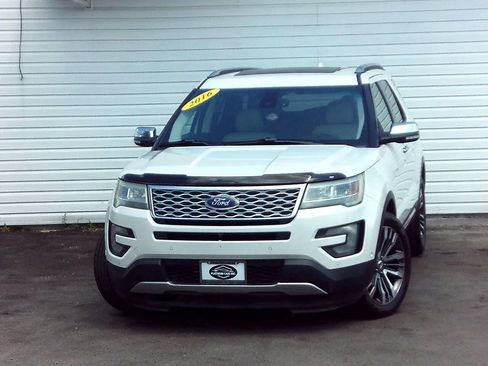 Used 2016 Ford Explorer Platinum AWD/4WD image 8