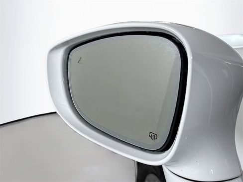 Used 2022 Chrysler Pacifica Limited image 18