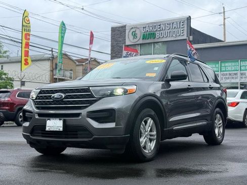 Used 2023 Ford Explorer XLT AWD/4WD image 1