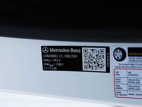 New 2026 Mercedes-Benz C 300 4MATIC Sedan image 36