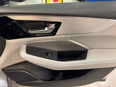 Certified 2023 Acura MDX FWD w/ Technology Package image 32