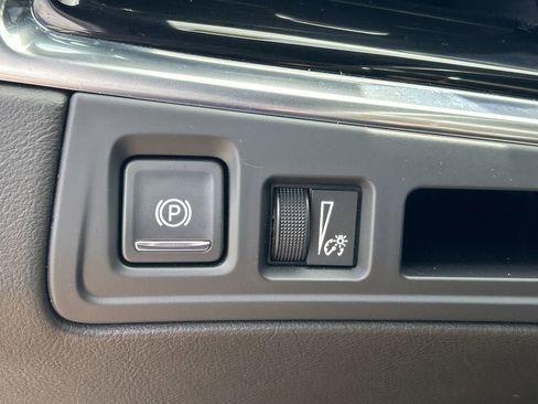 Certified 2023 Cadillac XT6 Premium Luxury image 31