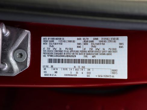 Used 2019 Ford Escape SE image 38