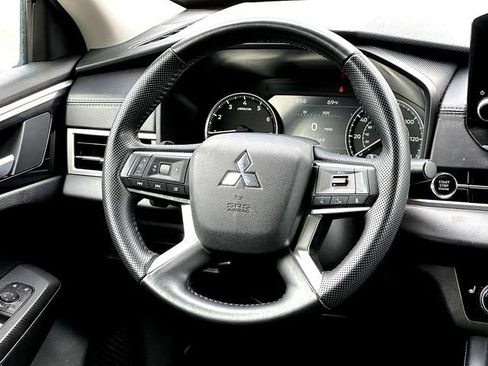 Used 2024 Mitsubishi Outlander SE Black Edition AWD/4WD image 31