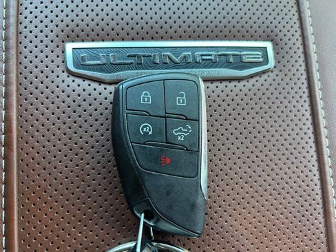 Used 2024 GMC Sierra 3500 Denali Ultimate AWD/4WD image 46
