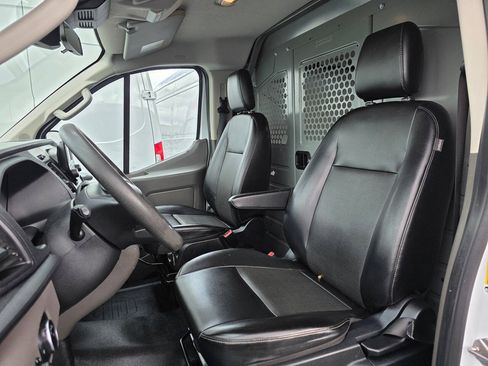 Used 2020 Ford Transit 250 Low Roof RWD image 10