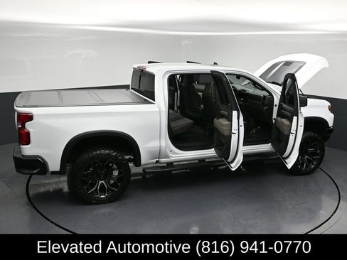 Used 2025 Chevrolet Silverado 1500 ZR2 w/ Technology Package AWD/4WD image 34