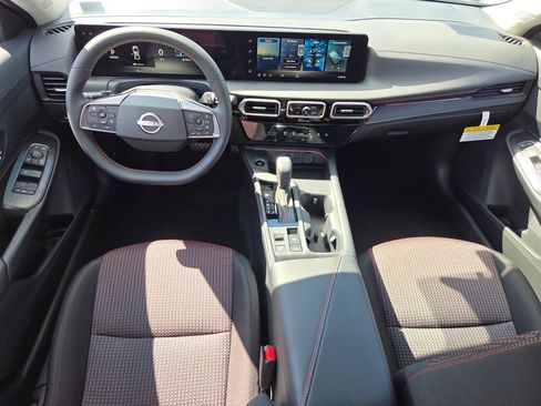 New 2026 Nissan Sentra SR FWD image 7